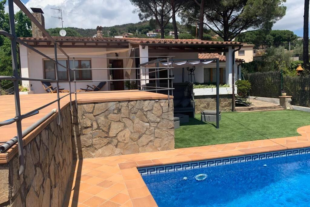 カロンジェ Casa Con Piscina En La Costa Bravaヴィラ エクステリア 写真